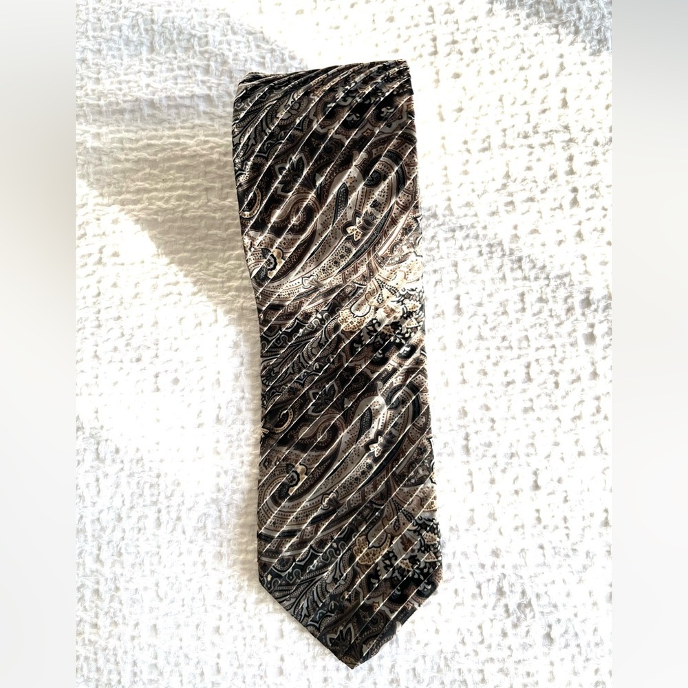 Pronto Uomo Men’s Black Gold Paisley 100% Silk Tie Made in Italy Formal Business